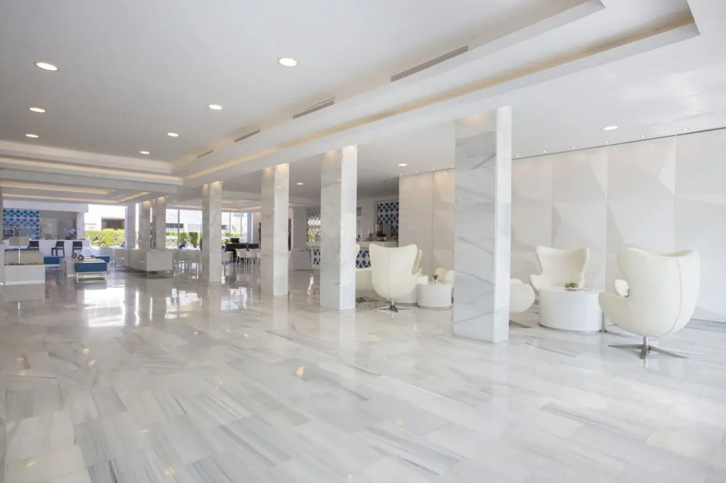 Mar Hotels Playa de Muro Suites