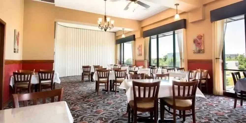 Grand Plaza Hotel & Conference Center