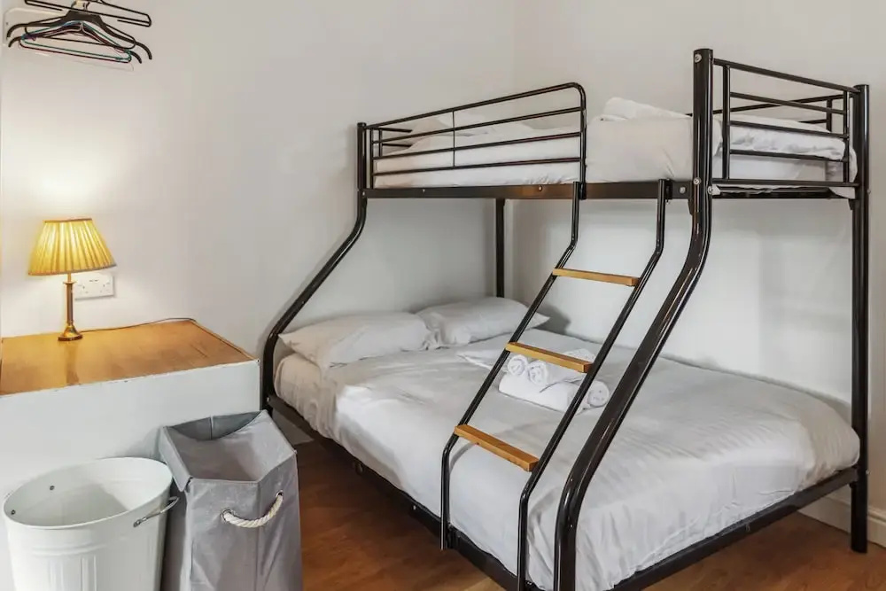 Ideal for a Longer Stay or Contractor, Sleeps 1-4