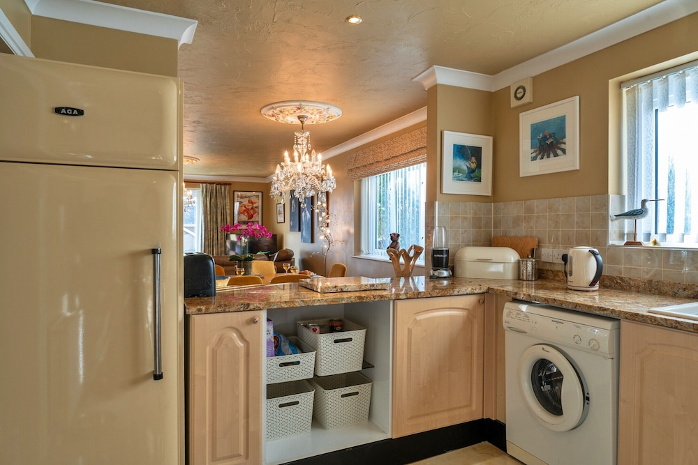 Apartment in Newquay Near Stunning Beaches