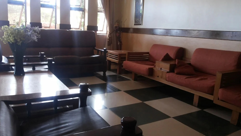 Palema Crown Hotel