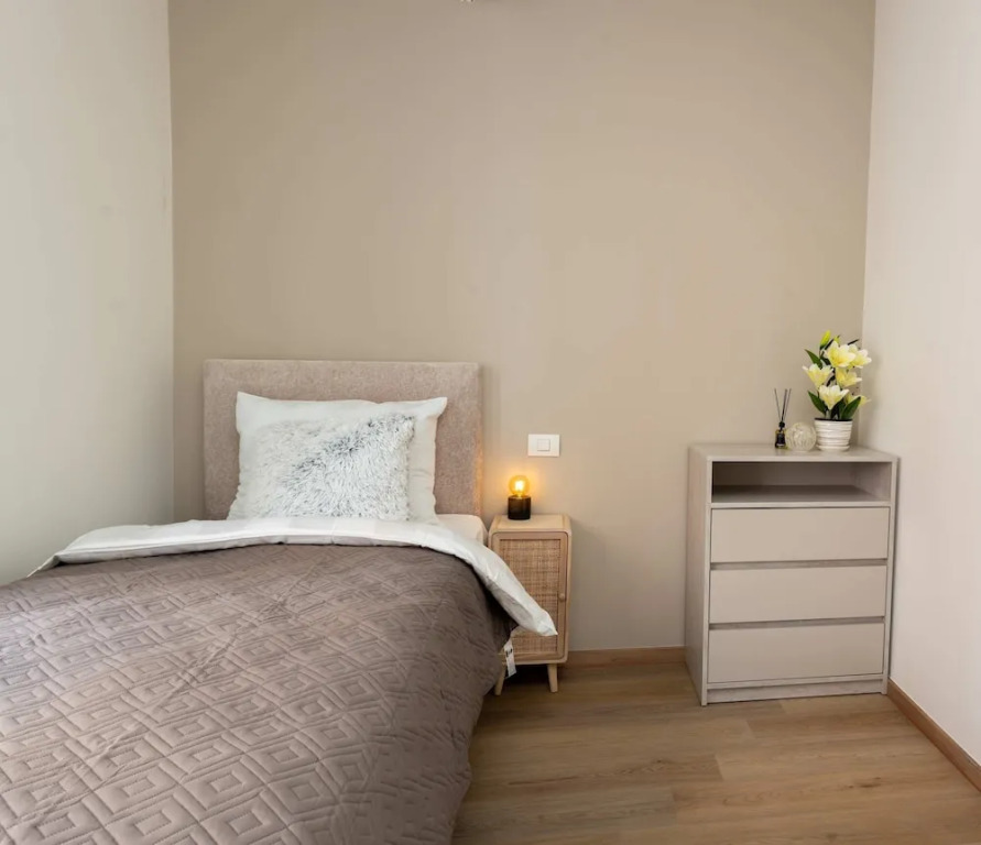 One Lux Stay 3+1b2.5b Antwerp Near Central Station
