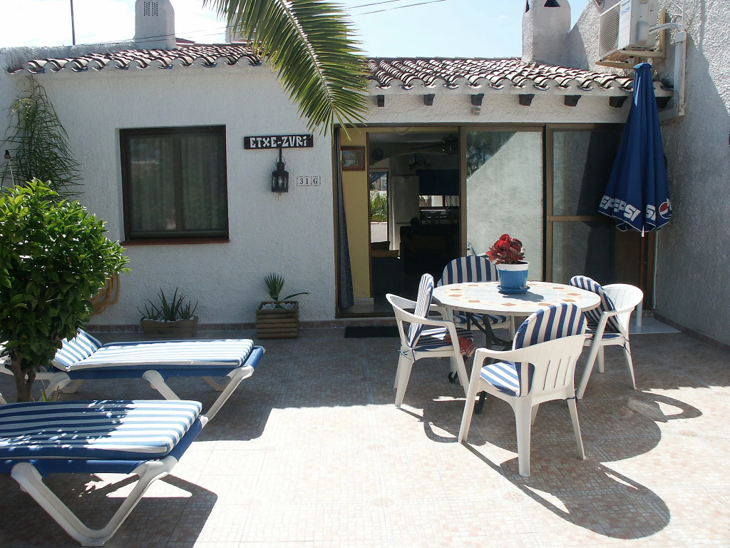 Holiday Home Etxe Zuri by Interhome