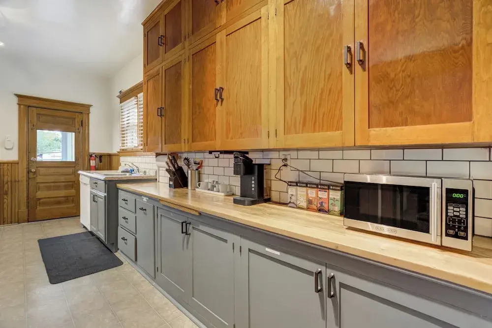 Historic Downtown Meets Modern Comfort