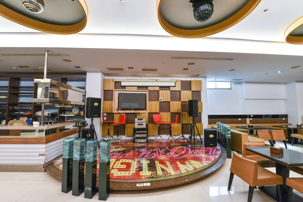 Leader Business Hotel