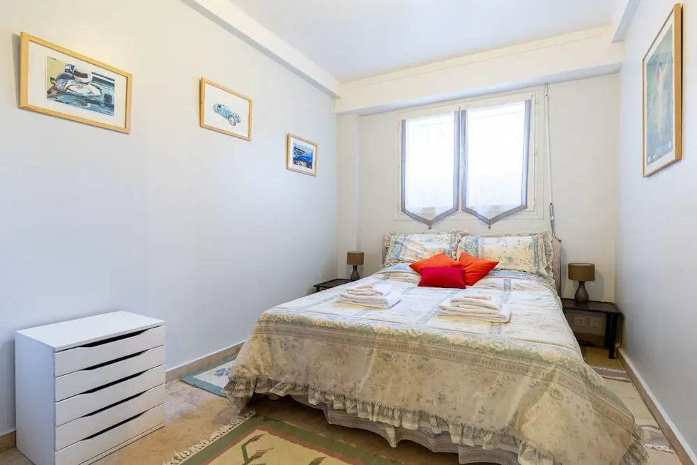 VANEAU Incroyable appartement avec jardin et vue mer