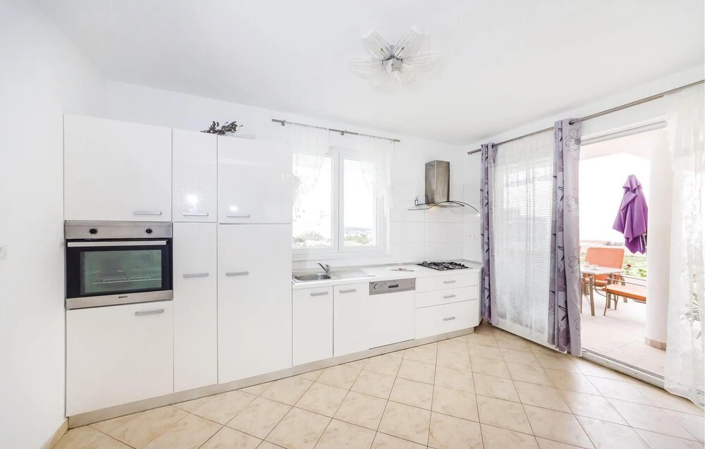 Awesome Home in Novalja With Wifi and 3 Bedrooms