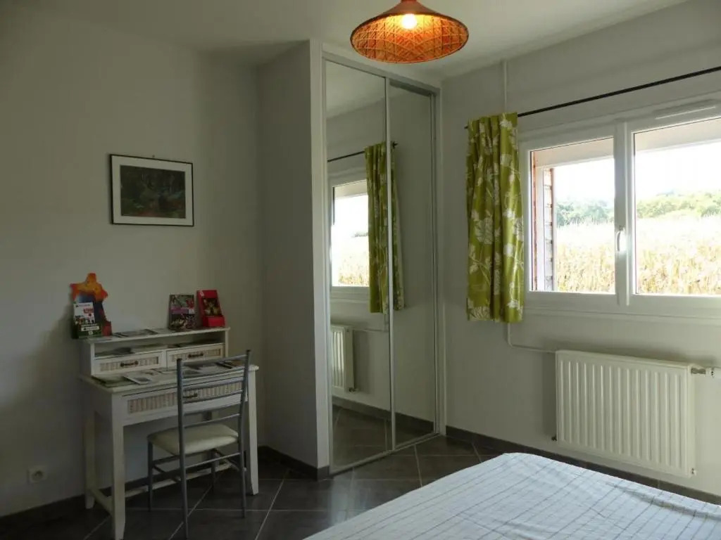 Gîte au calme avec piscine, vue Forêt Tronçais - FR-1-489-139
