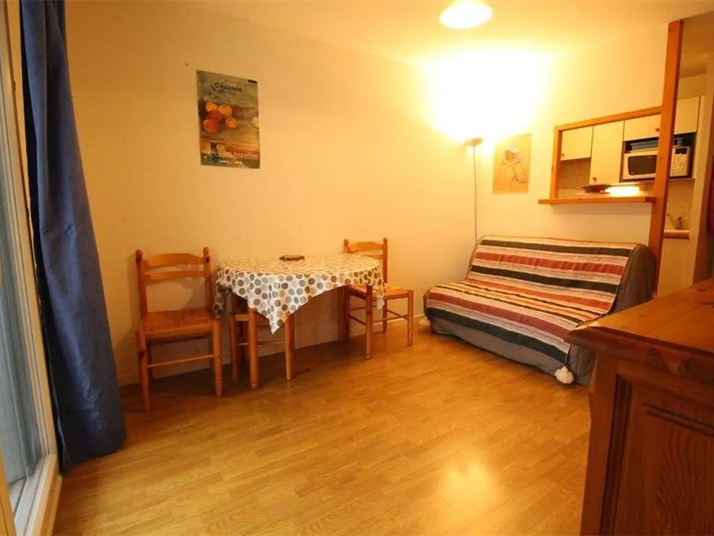 Appartement Bagnères-de-Luchon, 2 pièces, 4 personnes - FR-1-313-166