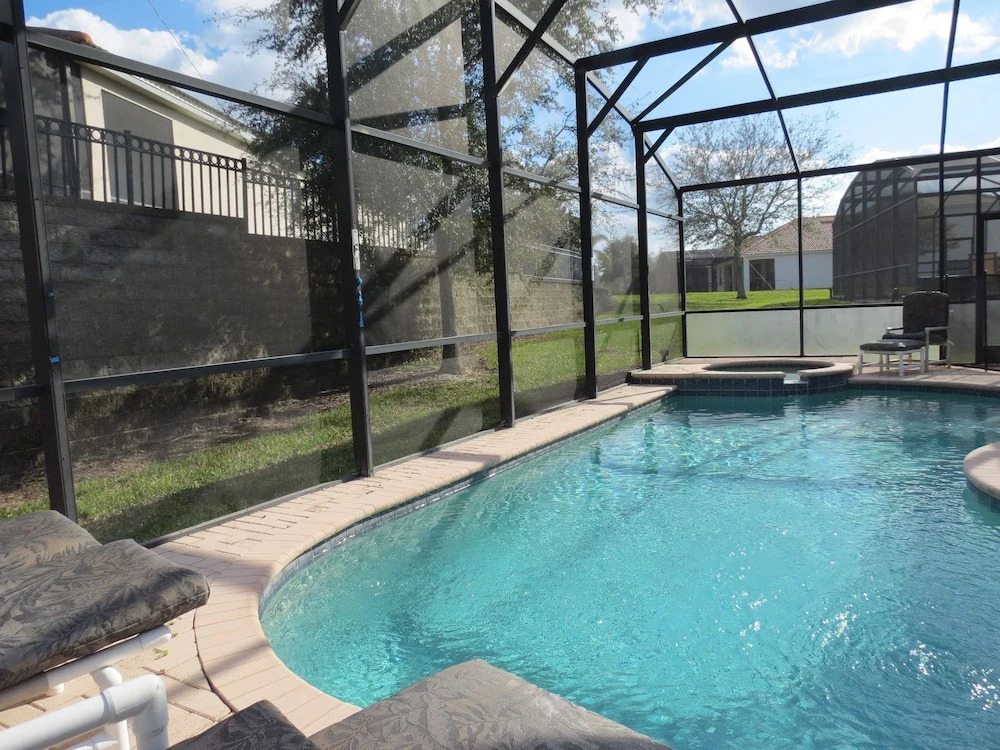 Deluxe Homes with Private Pool by SVV