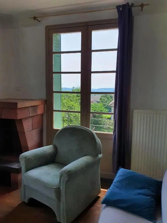 Big summer house in the charming village of Meyssac