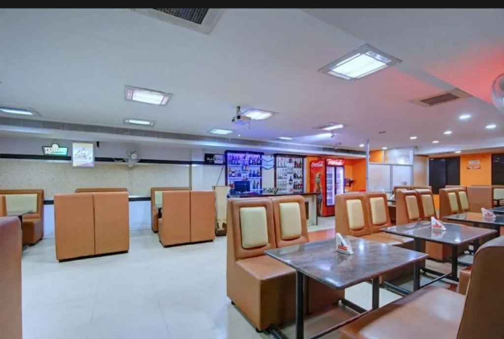 Hotel Nadaradjane Residency