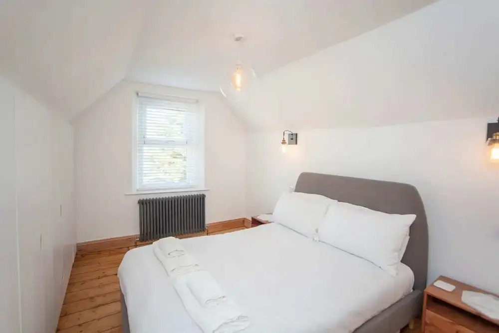 Modern and Chic 2 Bedroom in Bristol