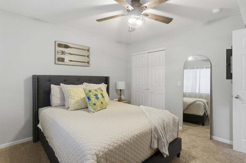 Beach Area, 2 Pools, Pet-friendly Condo at 20.5mm