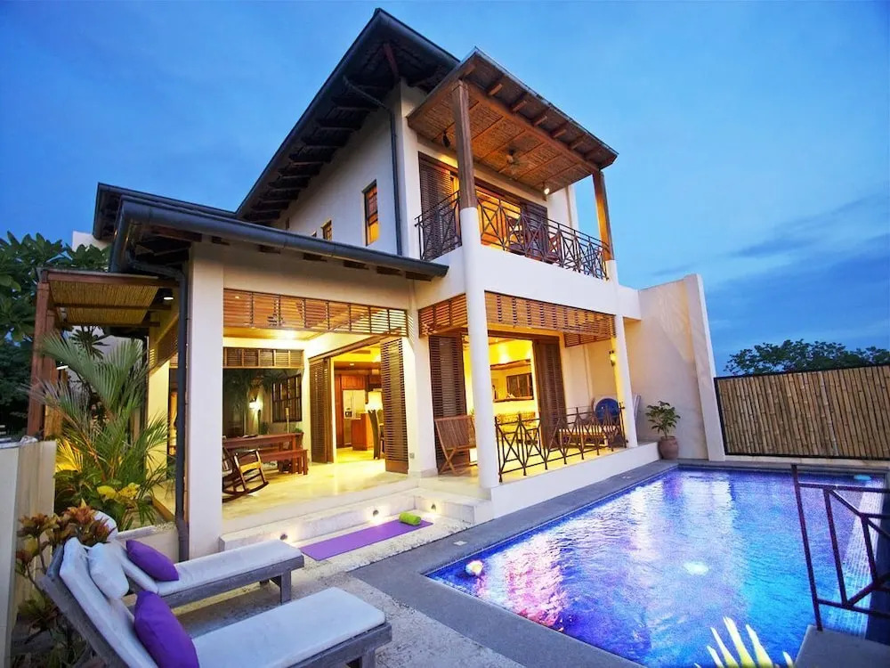 Casa Canopy