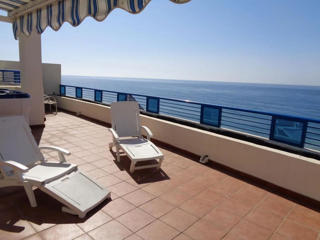 Frontal Sea Views 368