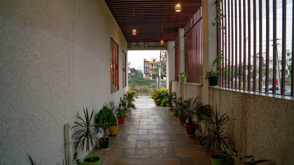 Pine Regency - Aravali's Peak view