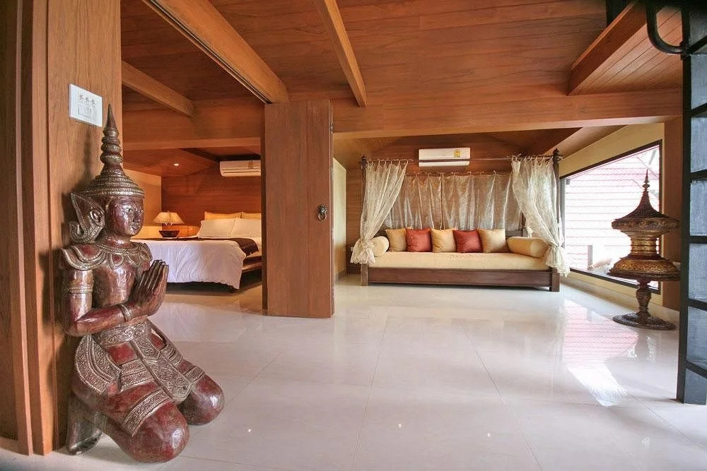 Longtail Suites