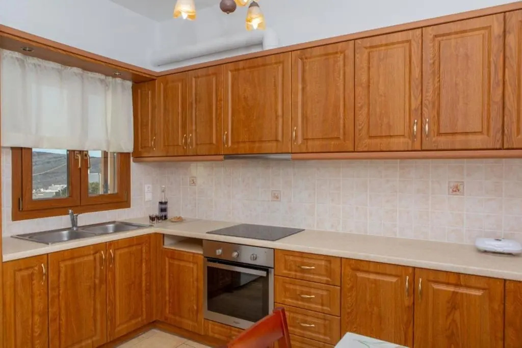 Apiranthian house Panoramic view