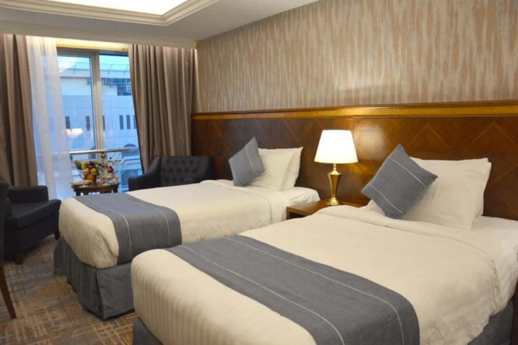 MADEN Hotel