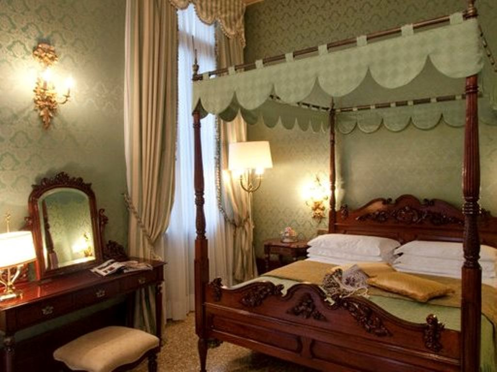 Hotel Al Ponte Dei Sospiri