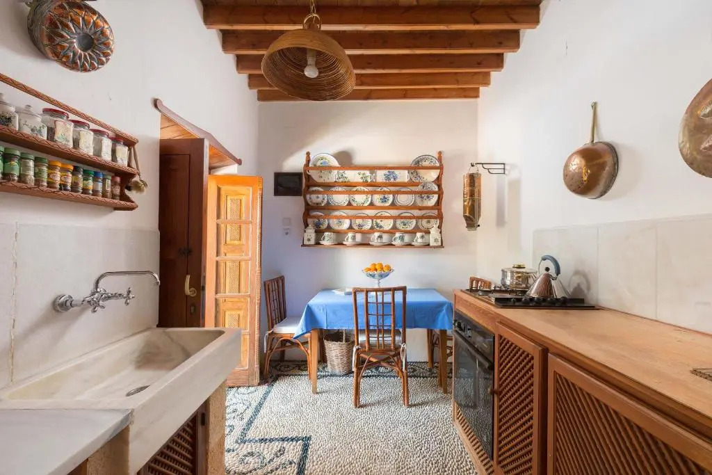 Antique Villa