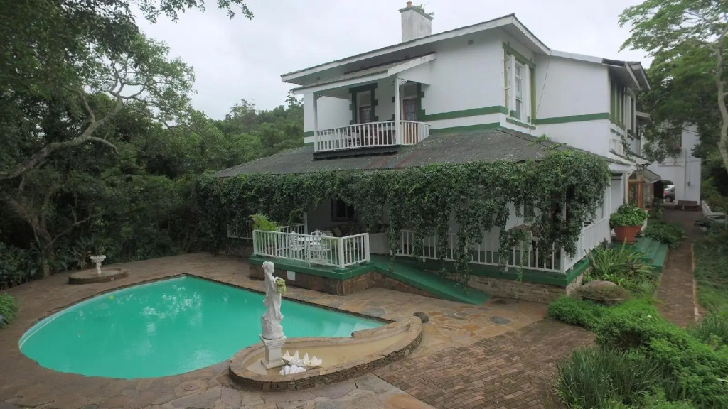 Royston Hall Guesthouse