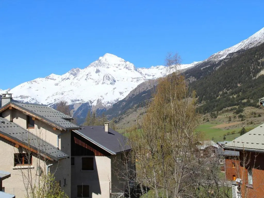 Appartement Lanslevillard, 3 pièces, 6 personnes - FR-1-508-12