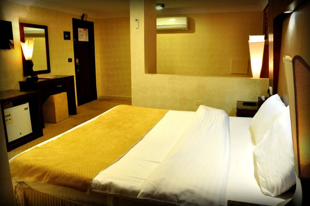 Al Higgi Hotel
