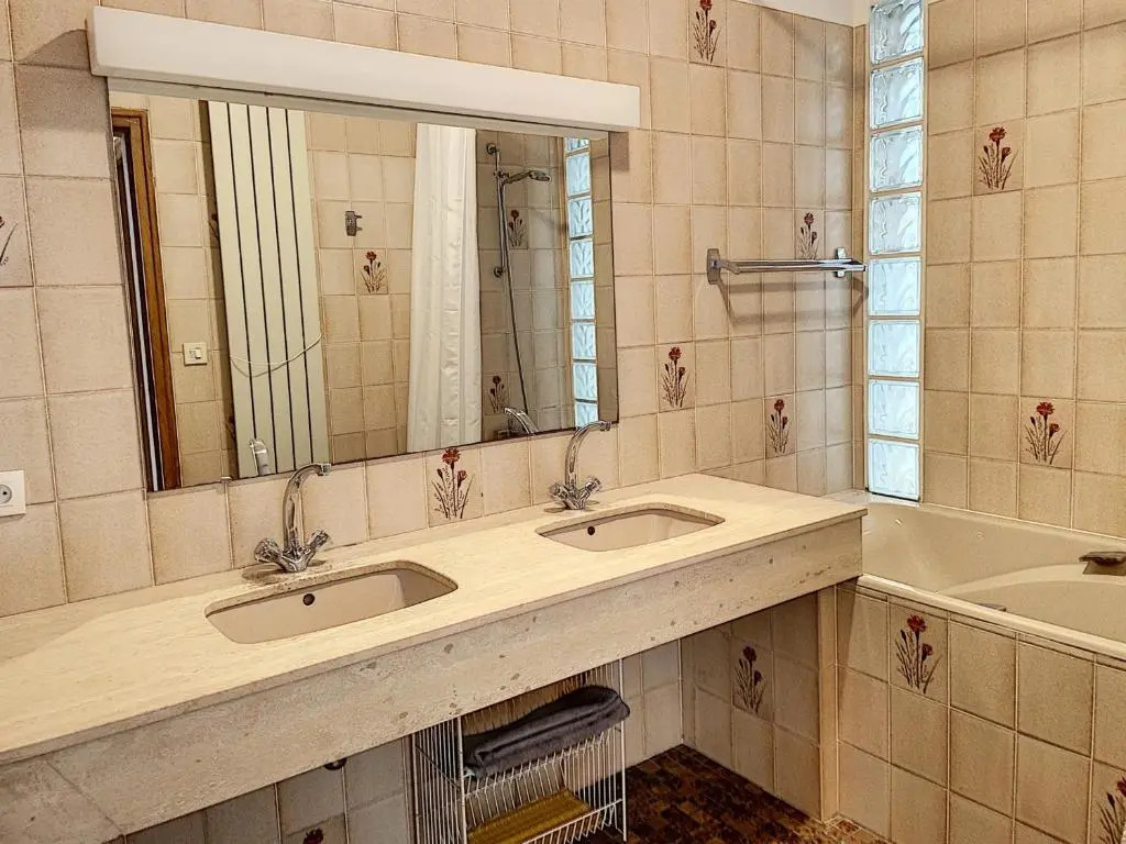 Villa bord de mer avec jardin et Wifi gratuit - FR-1-361-76