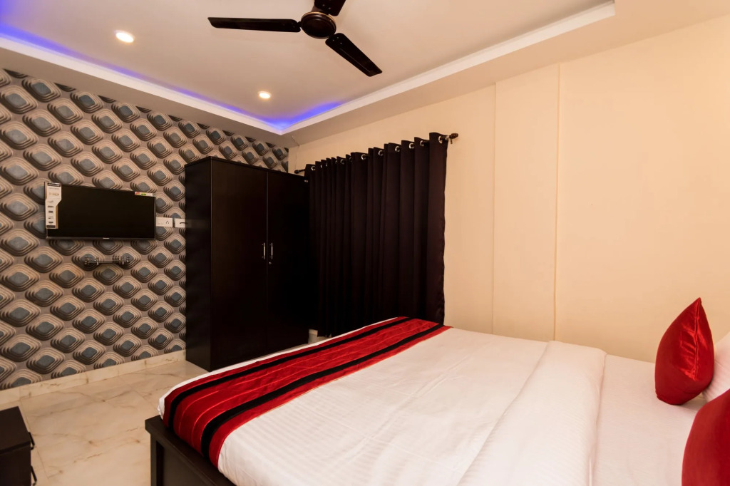 Super Hotel O New Alipore