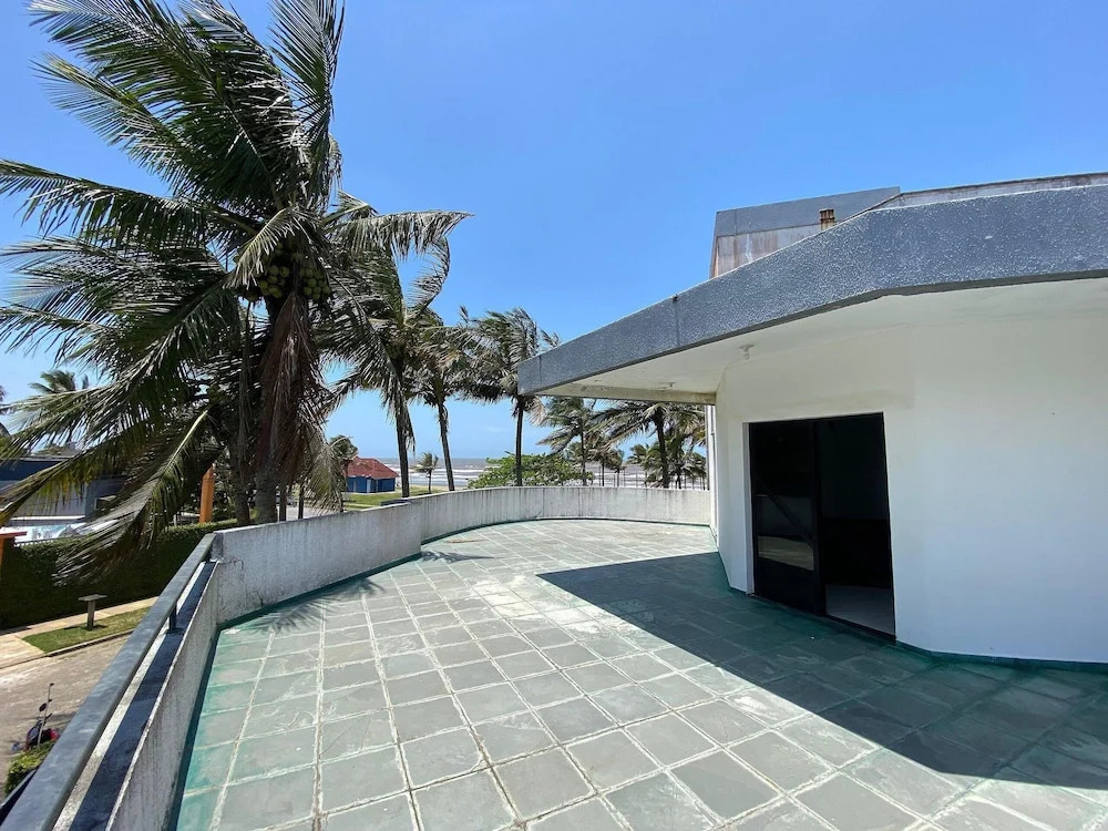 Casa Alto Padrão Frente ao Mar