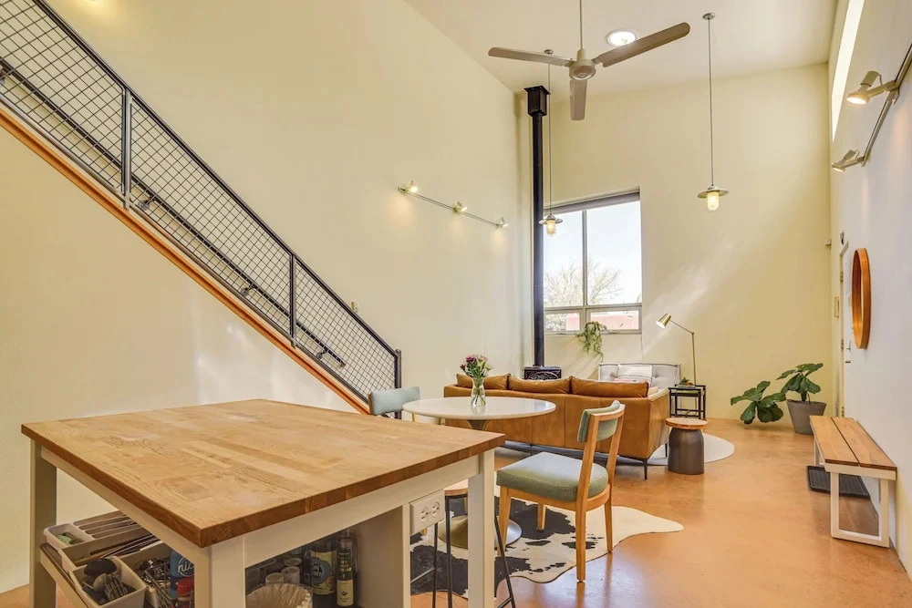 Modern Santa Fe Desert Loft w/ Fireplace