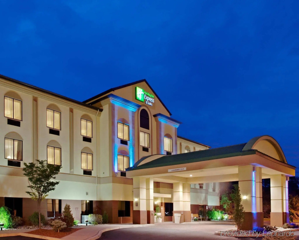 Holiday Inn Express Hotel & Suites Newton Sparta by IHG