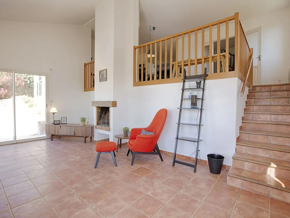 Villa in Rhone Alpes With Private Pool