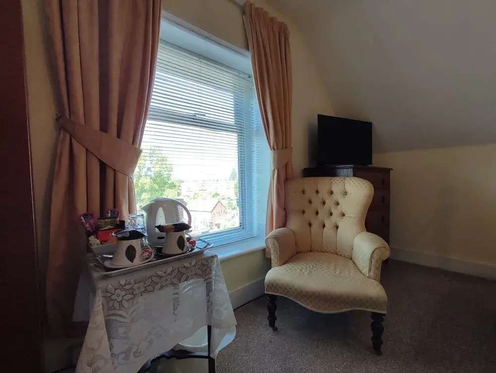 Anton Guest House Bed and Breakfast