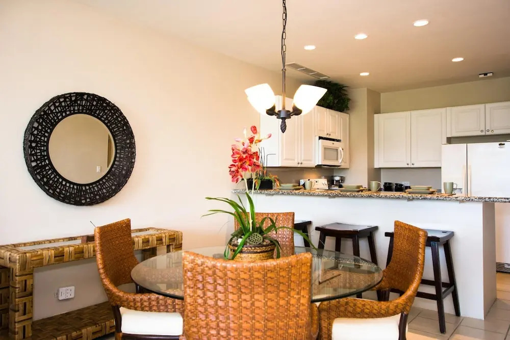 3rd-floor 2-bedroom Condo With Ocean View