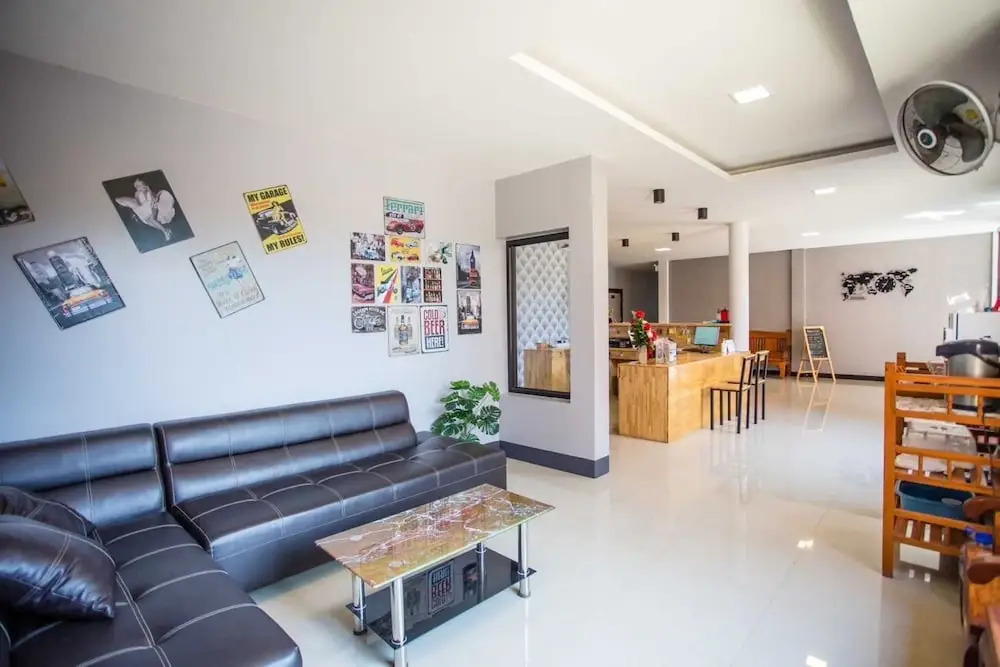 Nakarin Hotel