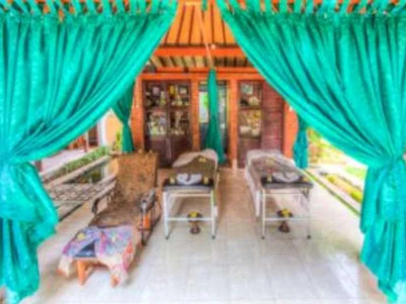 Angsoka Hotel
