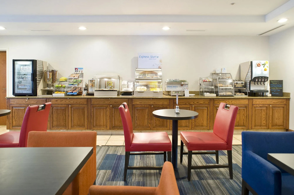 Garner Hotel Brookings by IHG