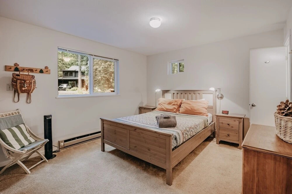 30gs - Bbq - Hot Tub - Wi-fi - Pets Okay - Sleeps 8 3 Bedroom Cabin by Redawning
