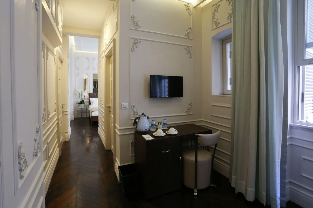 Fuga Hotel Constantinidis
