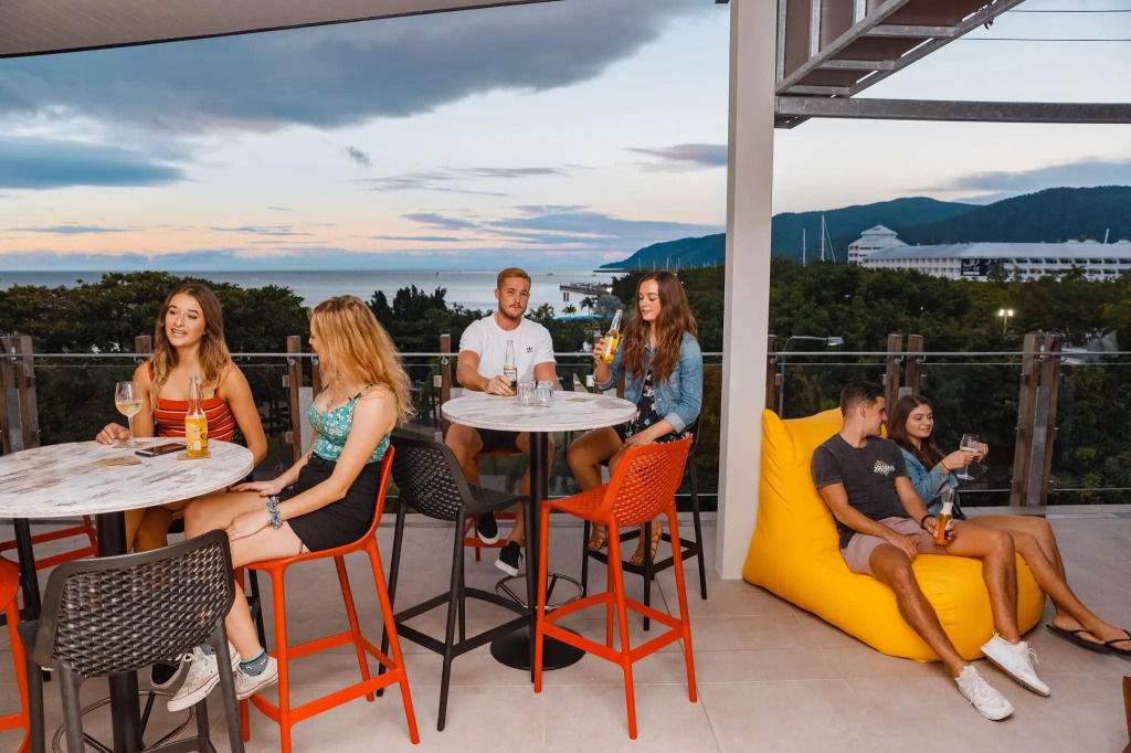 Global Backpackers Youth Hostel