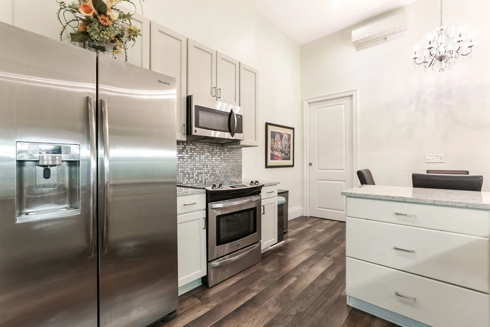 Charming New Orleans Townhouse Near All City Hot Spots
