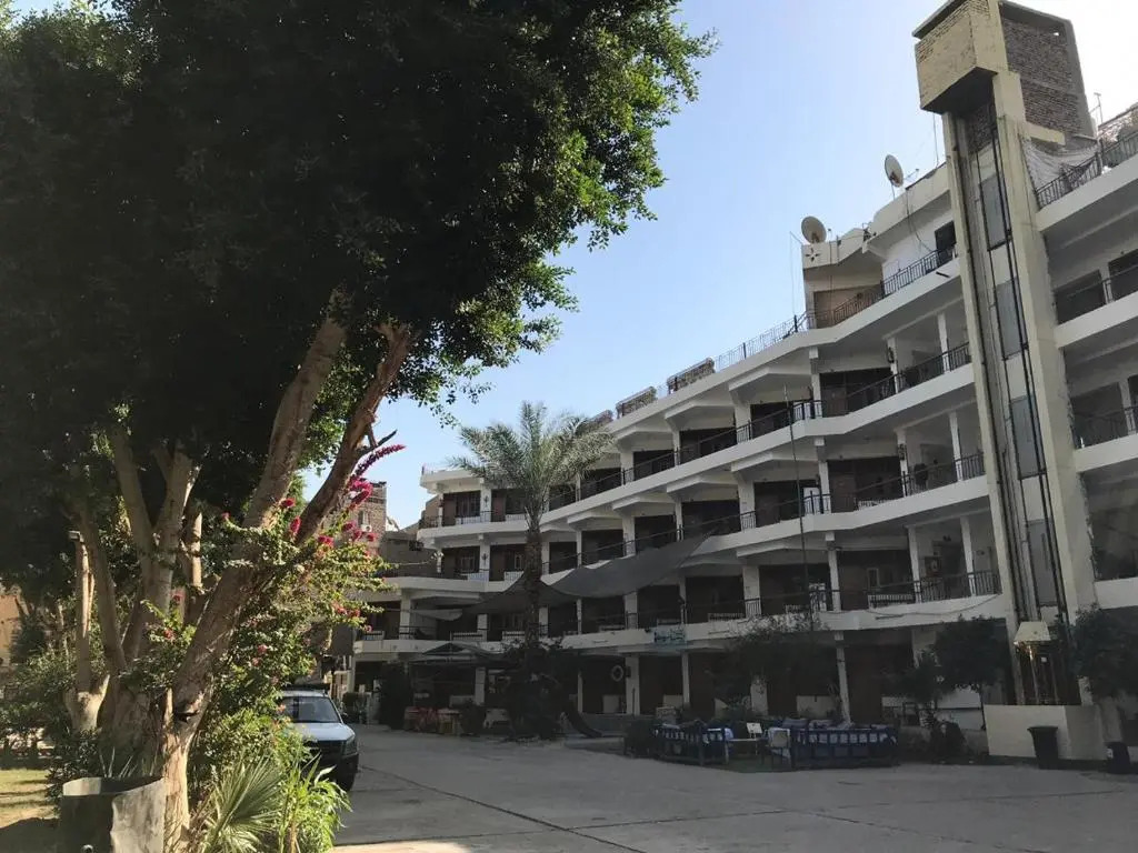 Rezeiky Hotel & Camp 您在盧克索的第二個家