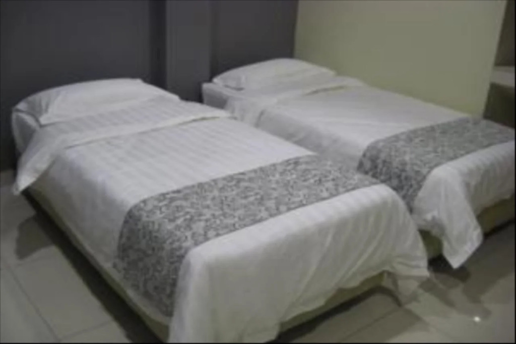 Hii-5 Hotel