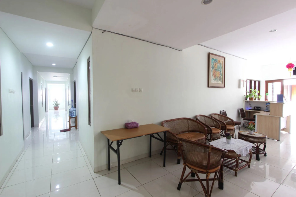 RedDoorz @ Turangga Sari