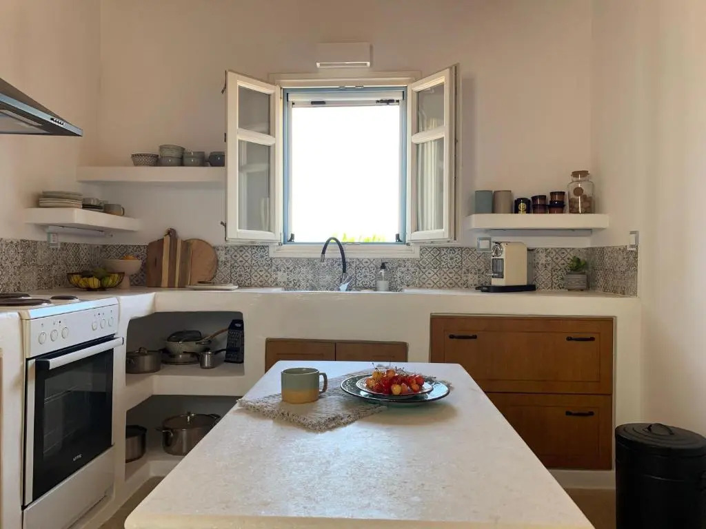 Rosemary Residence in Ampelas. 3 bedroom house