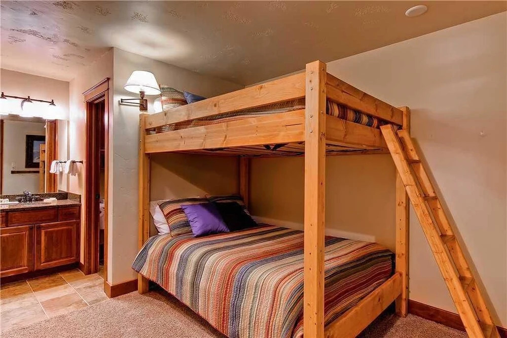 1206 Trappeur's Lodge, Trappeur's Crossing Apartment 2