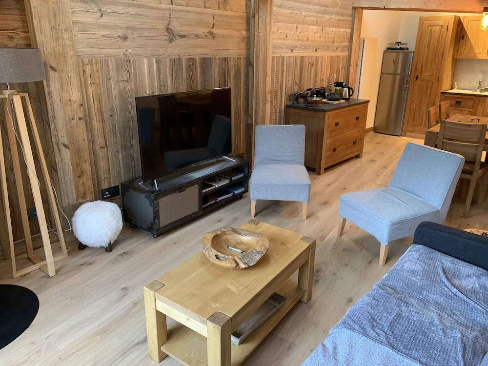 Brand New Chalet, Praz Center, 250m from the cabin